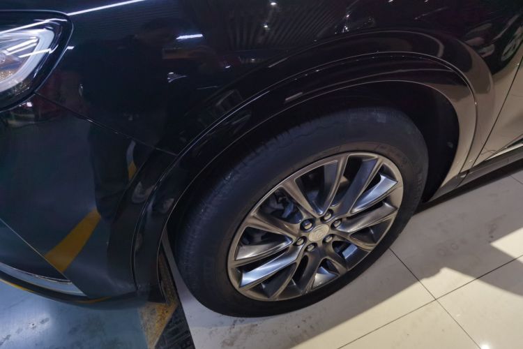 别克 昂科旗 2022款 652T 四驱尊贵型 7座车身外观6007