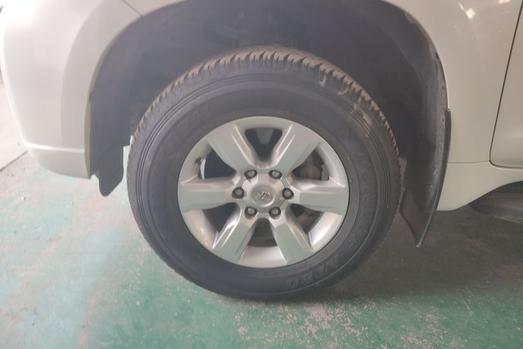 丰田 普拉多 2016款 2.7L 自动标准版车身外观6007