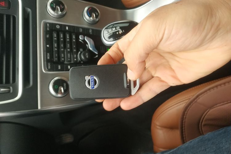 沃尔沃S60 2014款 S60L 2.0T 智远版中控内饰11