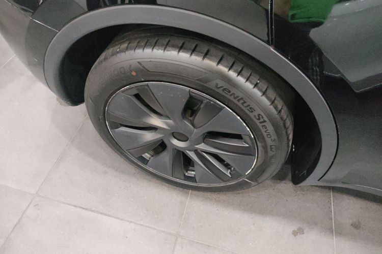 特斯拉 Model Y 2023款 长续航全轮驱动版车身外观6002