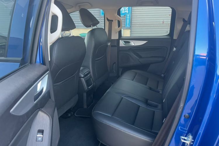 长城 炮 2021款 2.0T商用版自动柴油两驱精英型长箱GW4D20M中控内饰7004