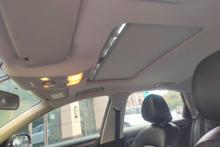 奥迪A4L 2015款 35 TFSI 自动舒适型局部细节22