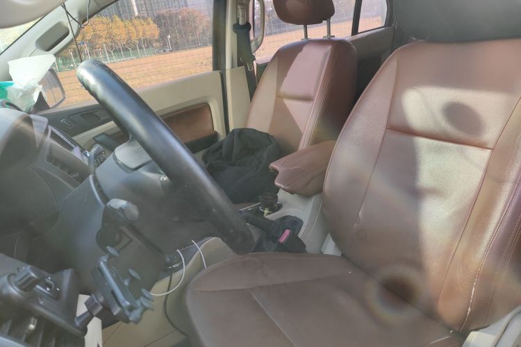 福特 撼路者 2017款 2.0T 汽油自动四驱菁英版 5座中控内饰19