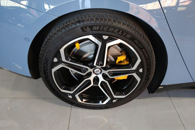 小米汽车 小米SU7 2024款 四驱超长续航高阶智驾Max版车身外观6008