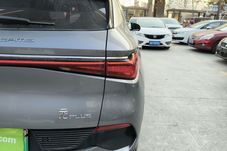 比亚迪 元PLUS 2022款 510KM 旗舰型车身外观9