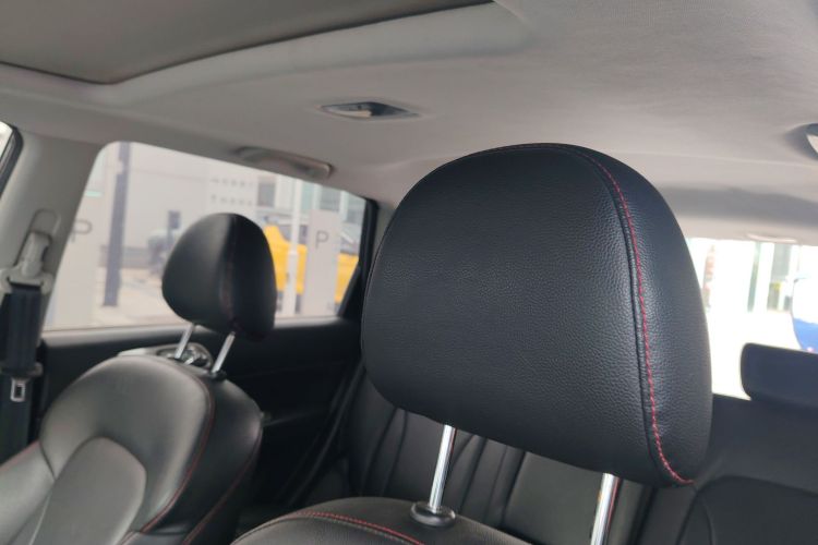 哈弗H6 2015款 升级版 1.5T 手动两驱精英型中控内饰22