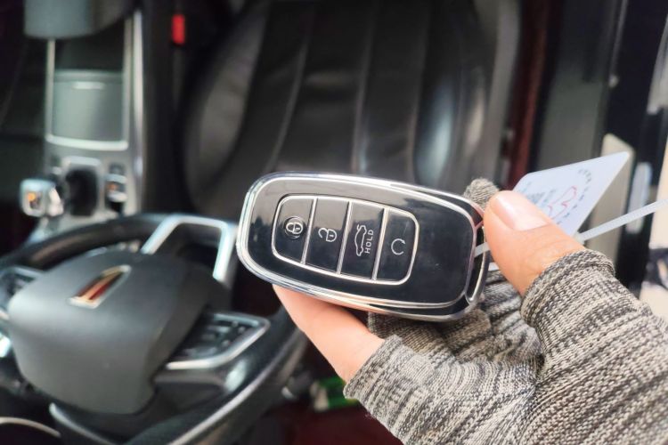 红旗H5 2022款 经典款 改款 1.5T DCT旗韵版中控内饰11