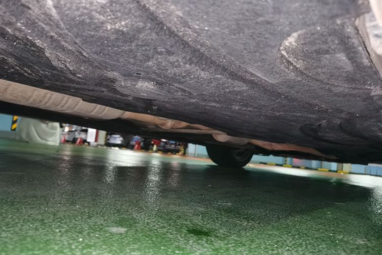 奔驰E级 2014款 E 260 L 豪华型局部细节9002