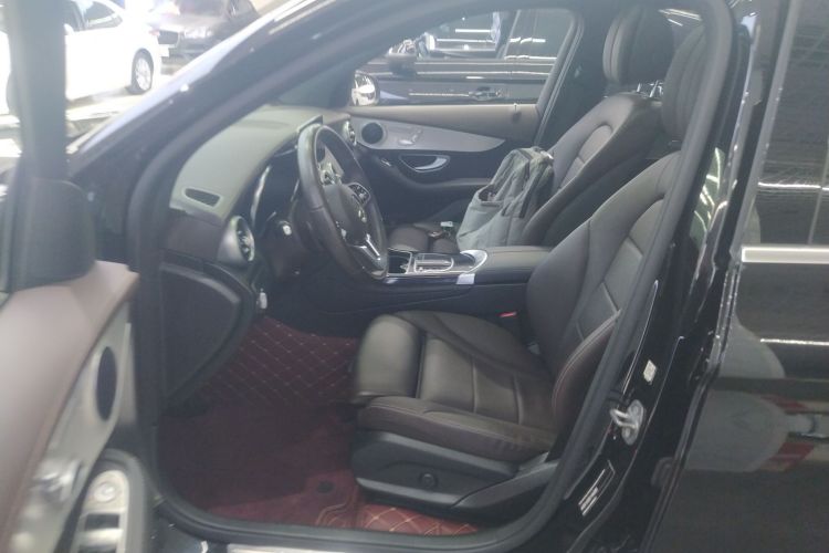 奔驰GLC 2022款 改款三 GLC 260 L 4MATIC 动感型中控内饰19