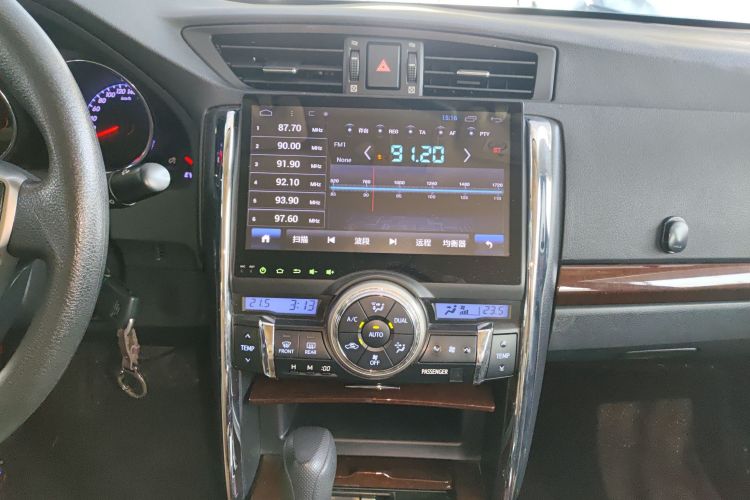 丰田 锐志 2013款 2.5S 菁锐版局部细节16