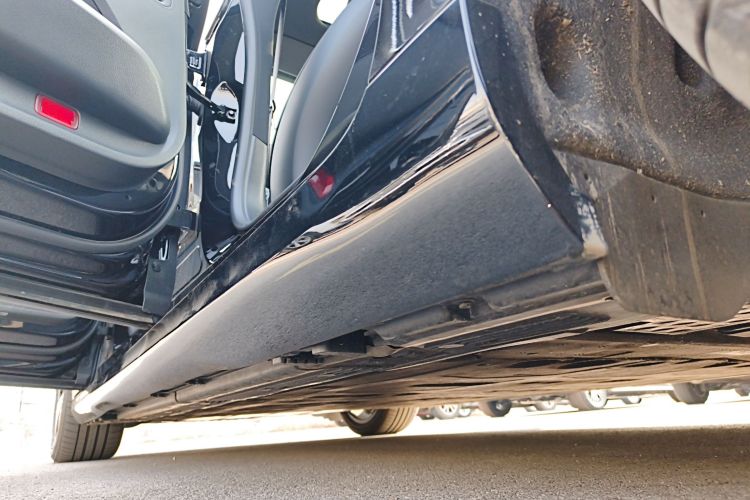 奔驰EQE 2025款 500 4MATIC 先锋版局部细节9002