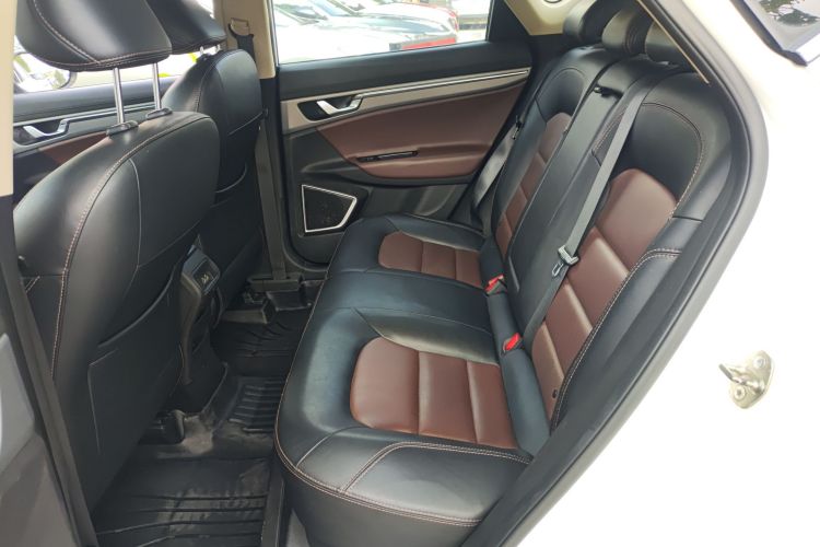 吉利汽车 帝豪GS 2018款 运动版 1.4T 自动臻尚型中控内饰7004