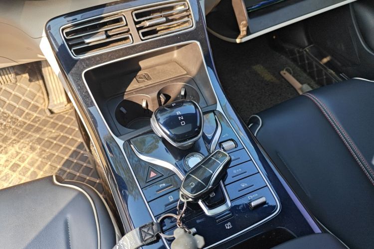 比亚迪 秦PLUS 2021款 DM-i 55KM 旗舰型局部细节18