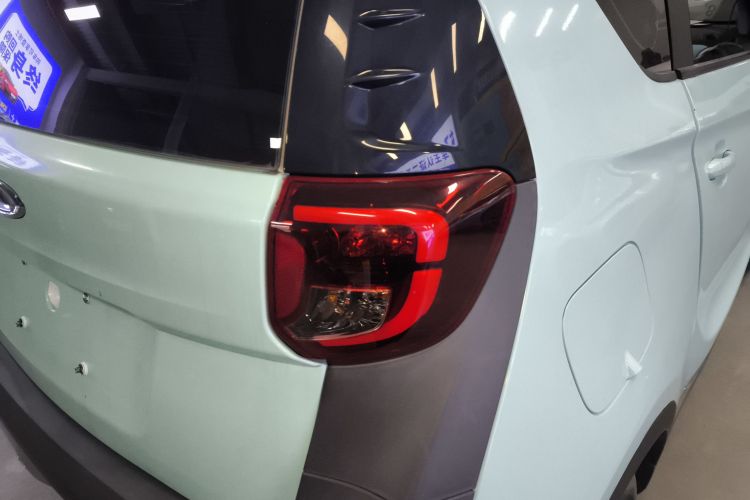 奇瑞 小蚂蚁 2021款 15万蚁粉款 蚁炫版 磷酸铁锂车身外观9