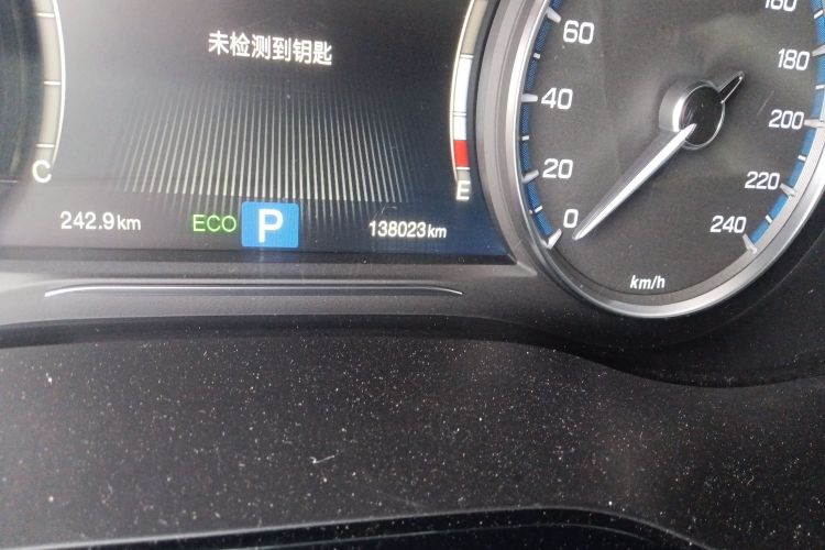 广汽传祺 传祺M8 2018款 320T 尊贵版中控内饰15