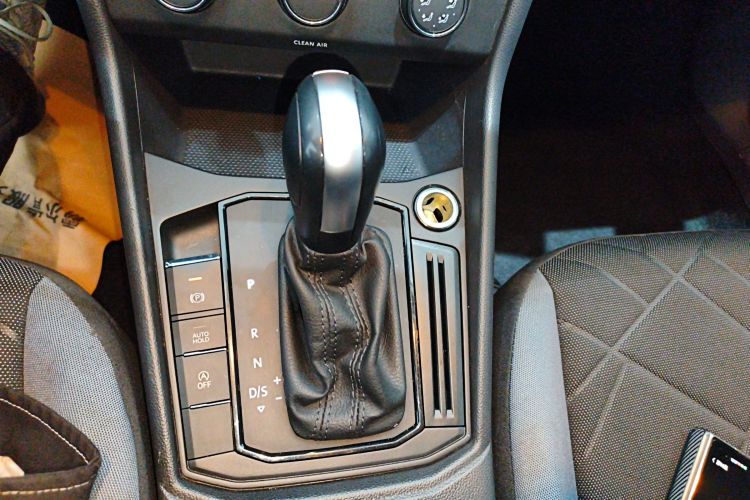 大众 朗逸 2023款 改款 1.5L 自动得逸版中控内饰18