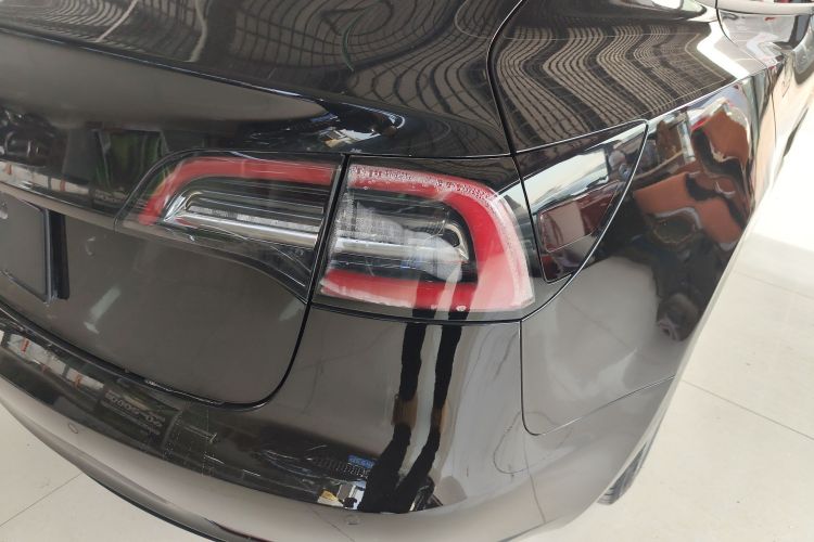 特斯拉 Model 3 2020款 标准续航后驱升级版车身外观6006