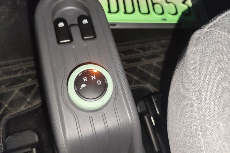 五菱汽车 宏光MINIEV 2021款 马卡龙臻享款 磷酸铁锂中控内饰18