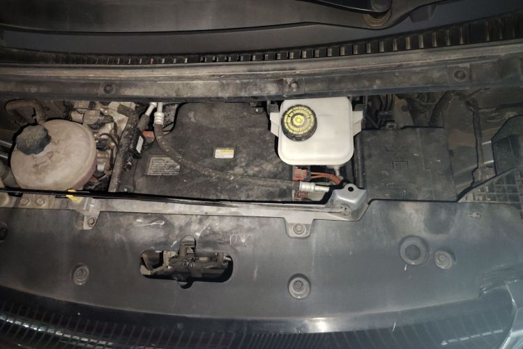 比亚迪 海豚 2023款 420km 时尚版机舱底盘24