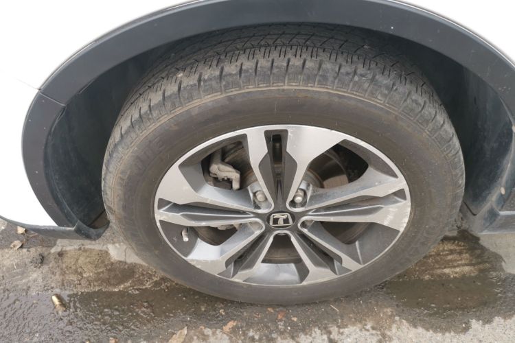 纳智捷 优6 SUV 2016款 1.8T 风尚超值型车身外观6007