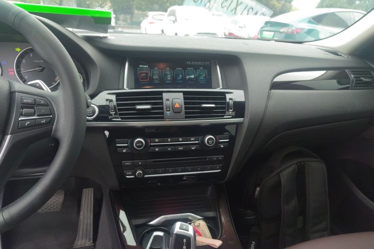 宝马X4 2014款 xDrive20i X设计套装中控内饰16