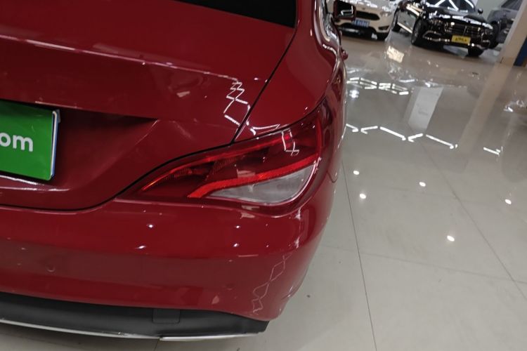 奔驰CLA 2017款 改款 CLA 200 动感型车身外观9