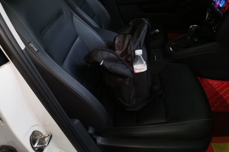 大众 速腾 2017款 1.6L 自动舒适型局部细节41