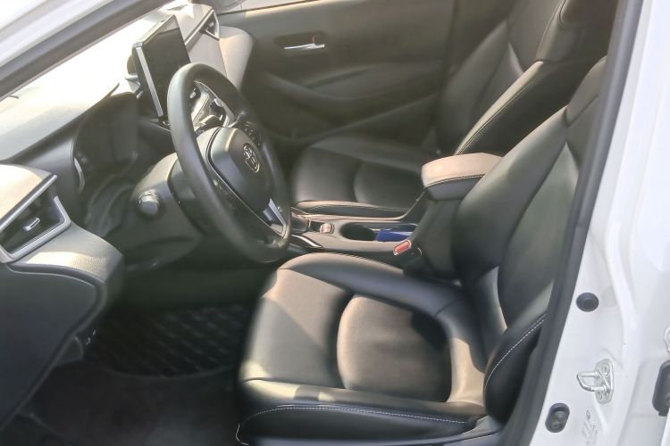 丰田 卡罗拉 2021款 1.2T S-CVT精英PLUS版局部细节19