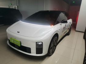 理想汽车 理想i6 2025款 两驱标准型