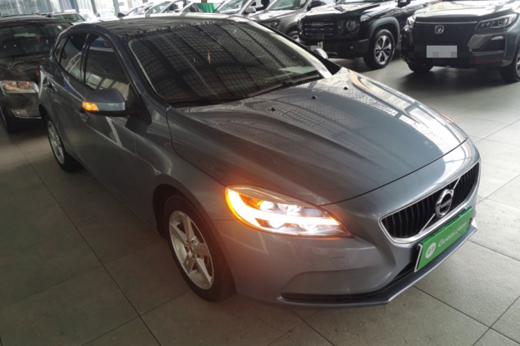 沃尔沃V40 2018款 T3 智尚版车身外观6002