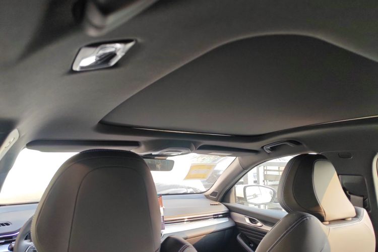 吉利汽车 星瑞 2025款 东方曜 1.5TD 昆仑版中控内饰22