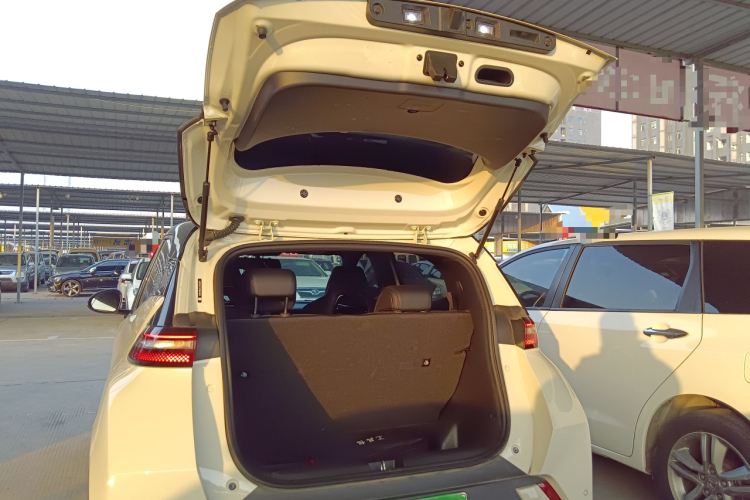 比亚迪 海鸥 2023款 活力版机舱底盘23