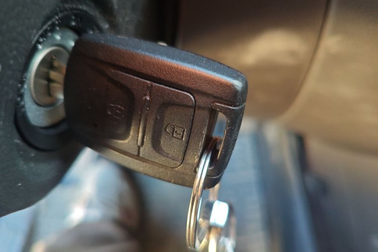 五菱汽车 五菱宏光V 2022款 1.5L劲取版电动助力LAR中控内饰11