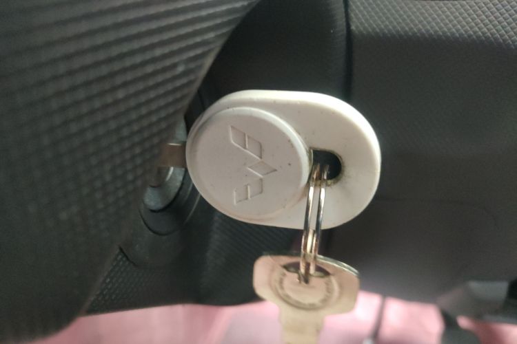 五菱汽车 宏光MINIEV 2022款 马卡龙臻享款 三元锂中控内饰11