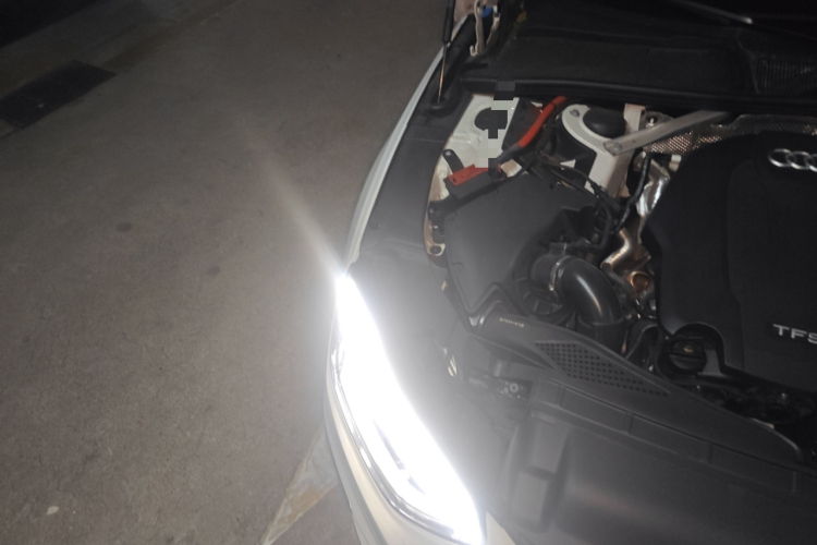 奥迪A4L 2022款 40 TFSI 时尚动感型局部细节9006