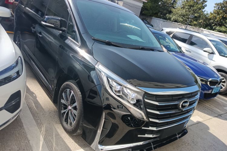 广汽传祺 传祺M8 2023款 领秀系列 390T 尊享版车身外观6002