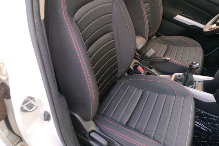 铃木 维特拉 2016款 1.6L 手动两驱进取型局部细节41