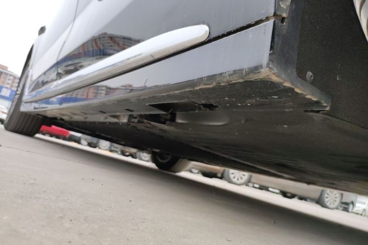 岚图汽车 岚图梦想家 2025款 PHEV 四驱卓越乾崑版局部细节9002