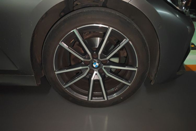 宝马3系 2020款 325Li M运动套装车身外观6007