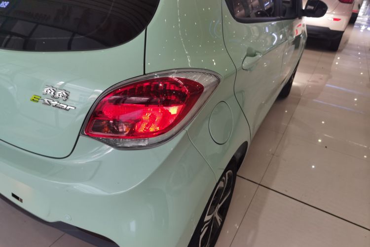 长安欧尚 奔奔E-Star 2022款 国民版 多彩限量款（快充版）三元锂车身外观6006