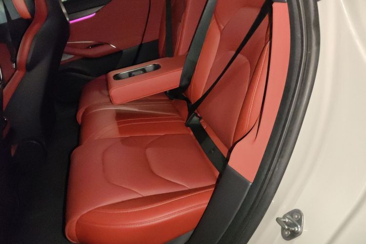 小米汽车 小米SU7 2024款 后驱长续航智驾版中控内饰7004