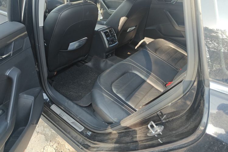 大众 帕萨特 2017款 280TSI DSG尊荣版中控内饰21