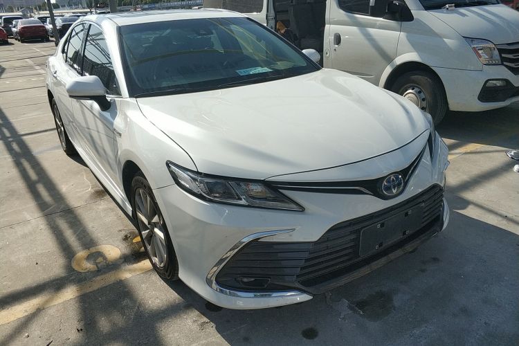 丰田 凯美瑞 2021款 双擎 2.5HGVP 领先版车身外观3