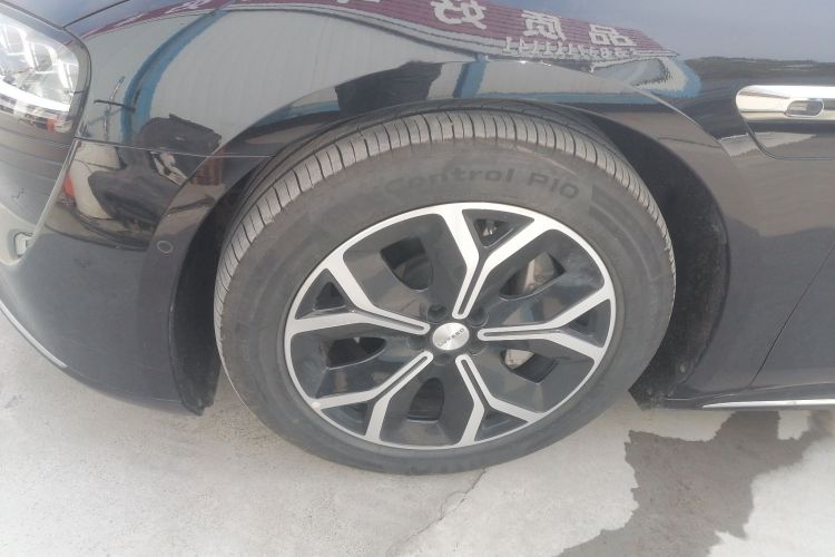 鸿蒙智行 智界S7 2025款 855km Max车身外观6007