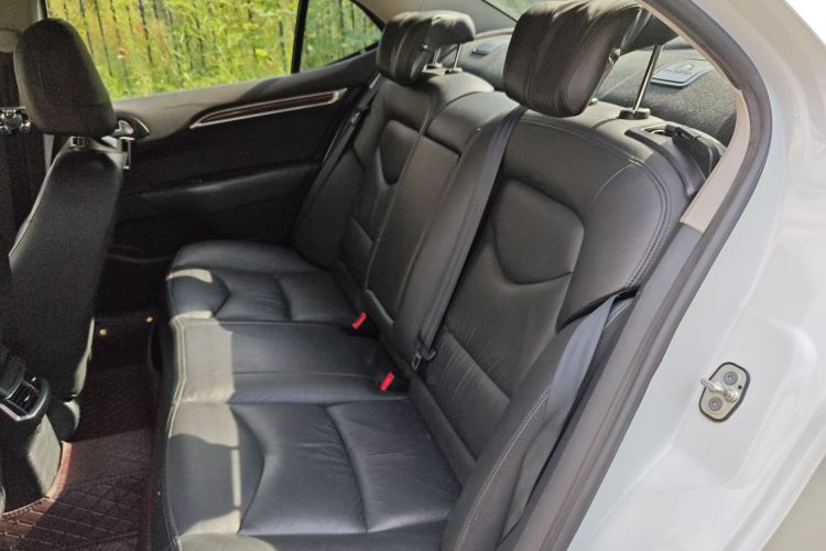 雪铁龙C4L 2014款 1.6THP 智驱版 自动劲智型中控内饰21