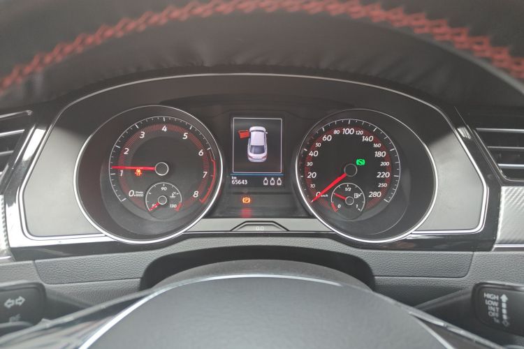 一汽-大众CC 2019款 330TSI 魅颜版 国VI中控内饰14