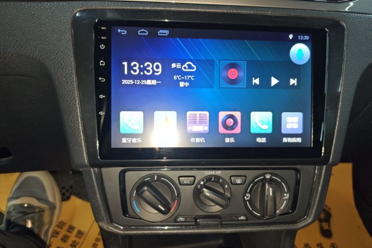 大众 桑塔纳 2018款 1.5L 自动风尚版局部细节16