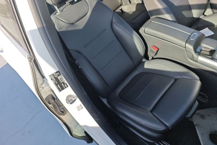 奔驰GLA 2023款 GLA 220局部细节41