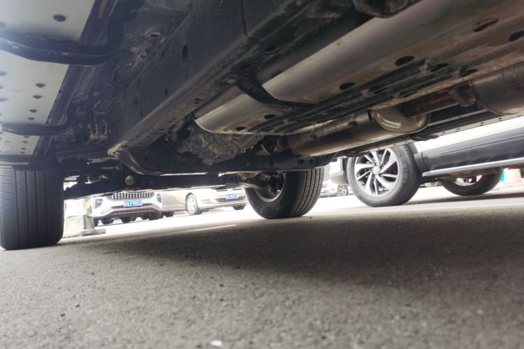 坦克400 2025款 2.0T 汽油版局部细节9002