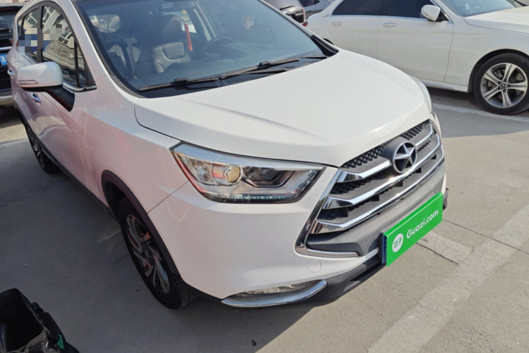 江汽集团 瑞风S3 2016款 1.5L 手动豪华智能型车身外观3